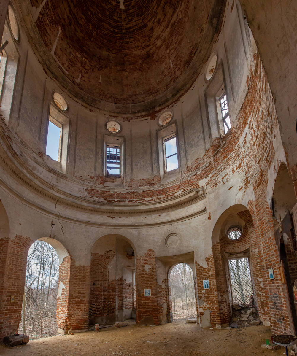 Церковь Михаила Архангела, Горки (Ясногорский район, Тульская область). интерьер и убранство, Панорама интерьера основного объема