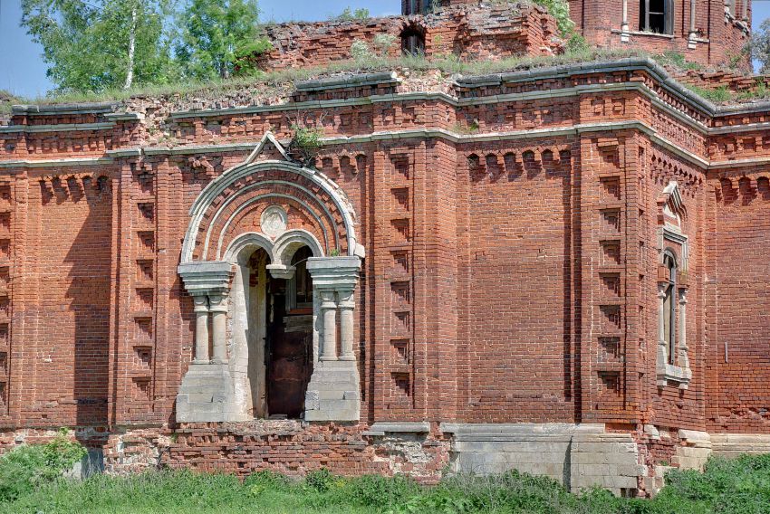 Церковь Покрова Пресвятой Богородицы, Денисово (Ясногорский район, Тульская область). архитектурные детали