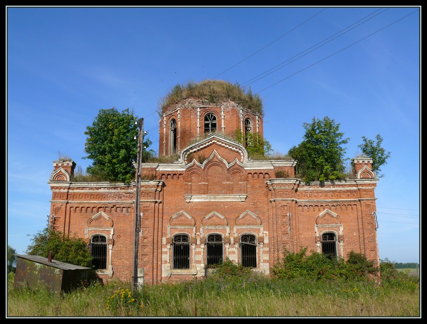 Денисово. Церковь Покрова Пресвятой Богородицы. фасады