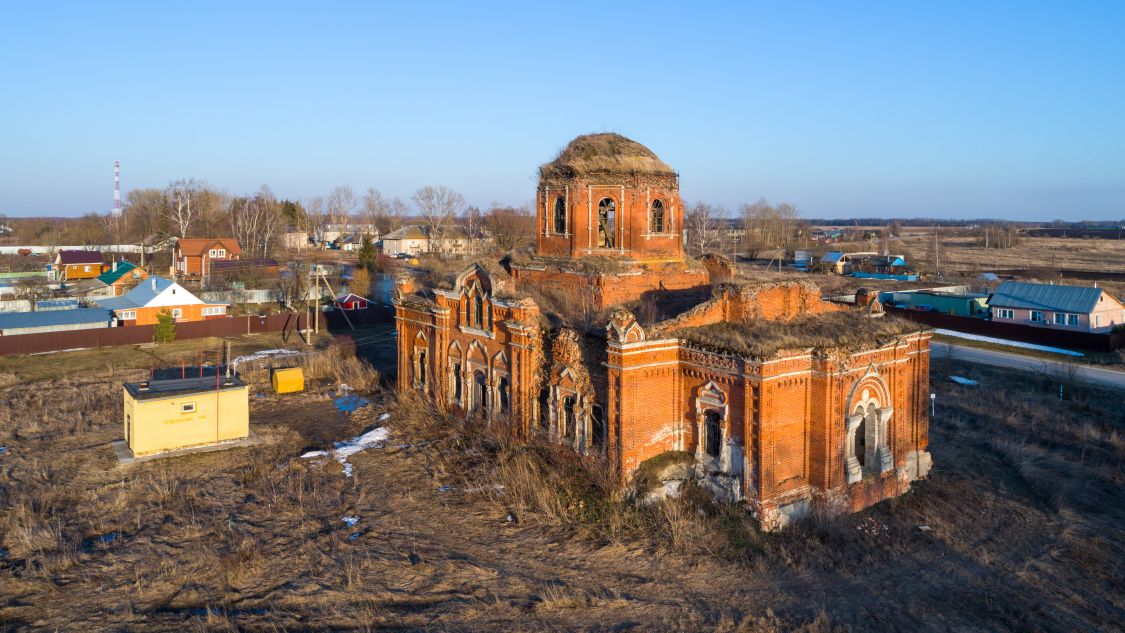 Церковь Покрова Пресвятой Богородицы, Денисово (Ясногорский район, Тульская область). общий вид в ландшафте