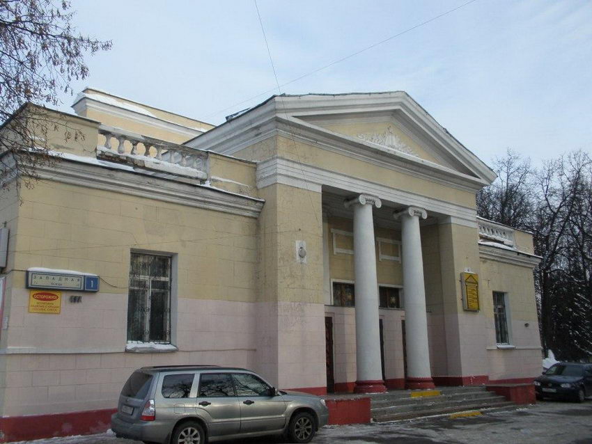 Восточный. Церковь Димитрия Солунского в Щитникове (старая). архитектурные детали, Западный фасад