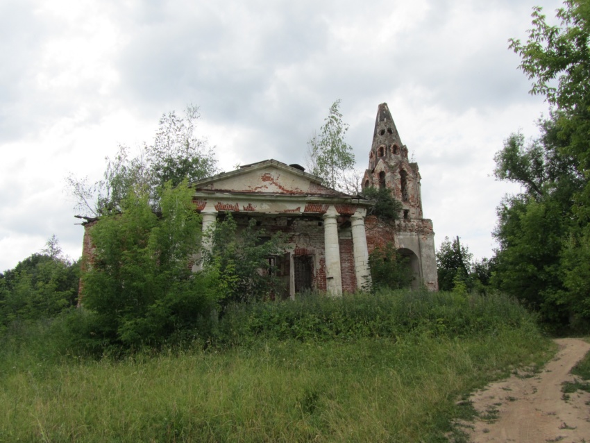 Церковь Троицы Живоначальной, Красино-Убережное (Ясногорский район, Тульская область). фасады, вид с севера