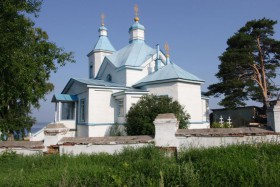 Усть-Гаревая. Церковь Рождества Христова