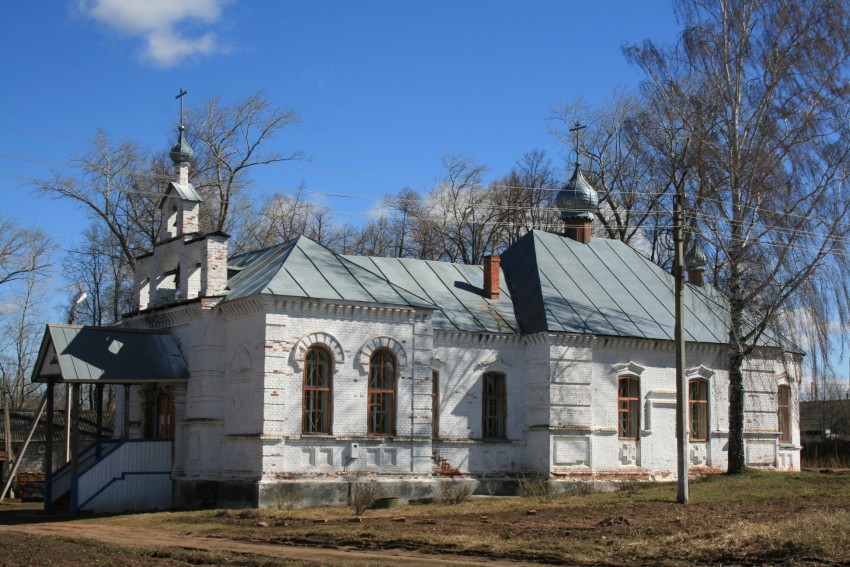 Зюкайка. Церковь Сошествия Святого Духа. фасады