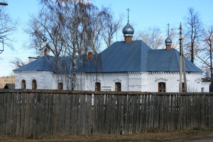 Церковь Сошествия Святого Духа, Зюкайка (Верещагинский район, Пермский край). фасады