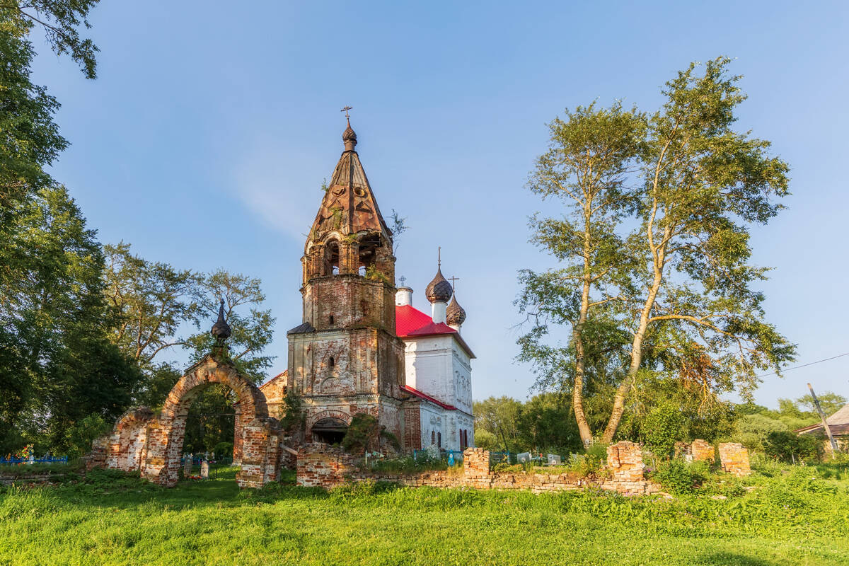 Церковь Успения Пресвятой Богородицы, Бухалово (Даниловский район, Ярославская область). фасады