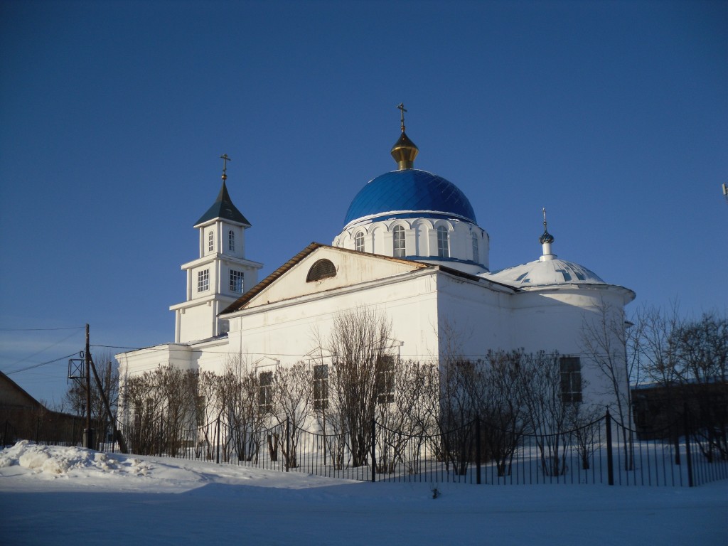 Частые. Церковь Воскресения Христова. фасады