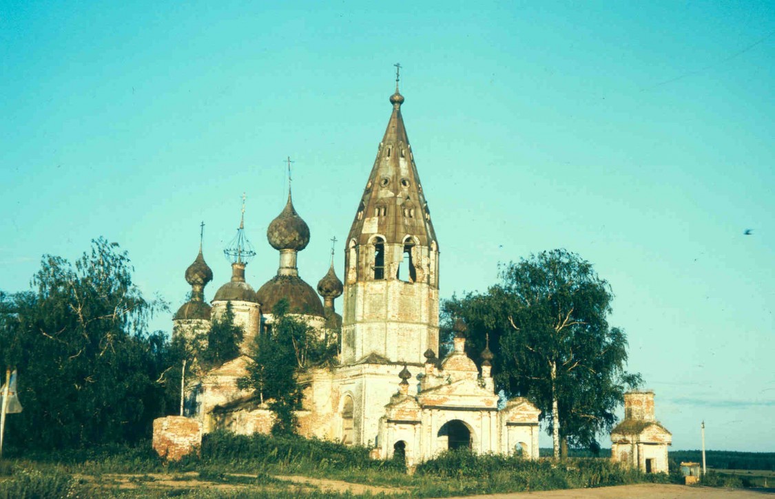Церковь Воскресения Христова, Остров (Гаврилов-Ямский район, Ярославская область). фасады