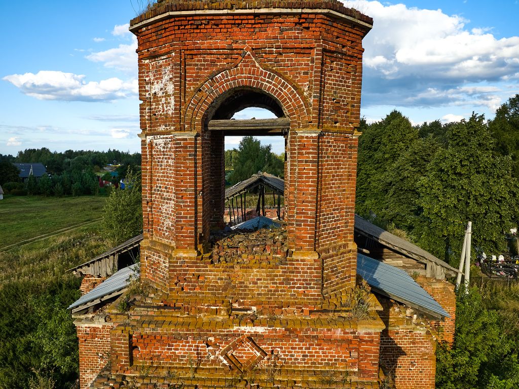 Церковь Димитрия Солунского, Окуньково (Захаровский район, Рязанская область). архитектурные детали