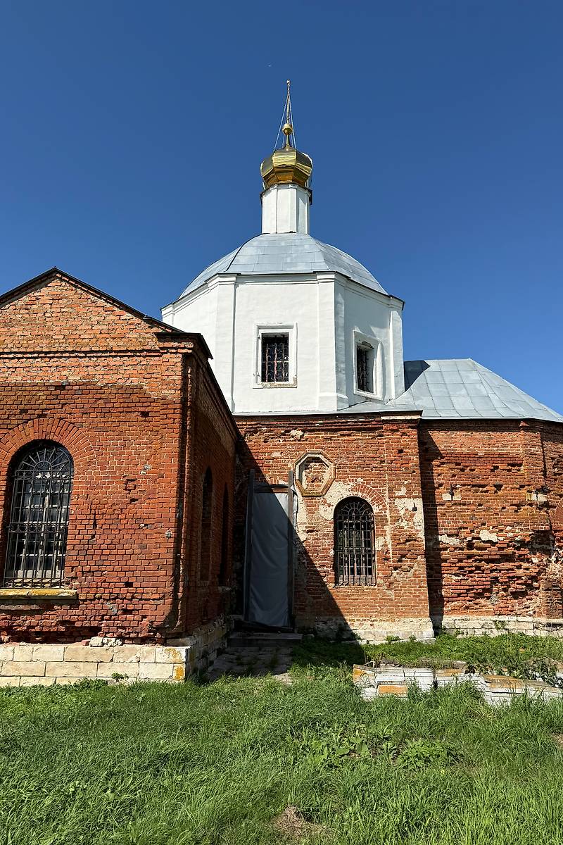 архитектурные детали. Церковь Успения Пресвятой Богородицы, Остроухово (Захаровский район, Рязанская область)