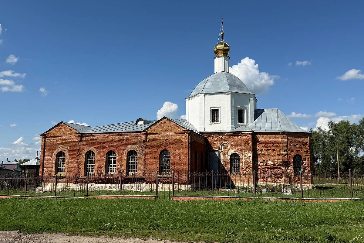 фасады. Церковь Успения Пресвятой Богородицы, Остроухово (Захаровский район, Рязанская область)