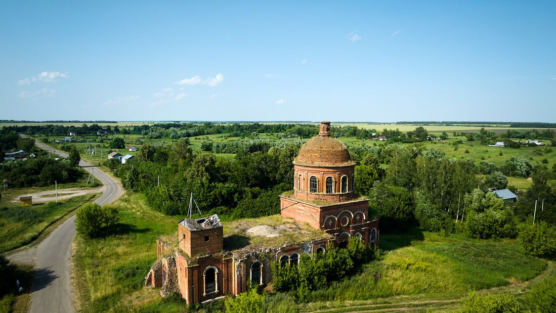 Церковь Троицы Живоначальной, Байдики (Захаровский район, Рязанская область). общий вид в ландшафте