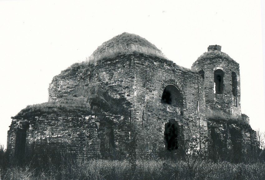 Церковь Параскевы Пятницы, Умчено (Щёкинский район, Тульская область). фасады