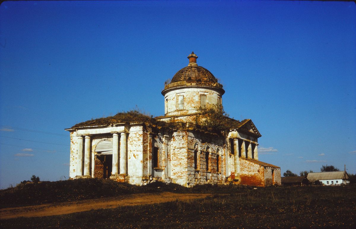 фасады. Церковь Покрова Пресвятой Богородицы, Новоникольское (Щёкинский район, Тульская область)
