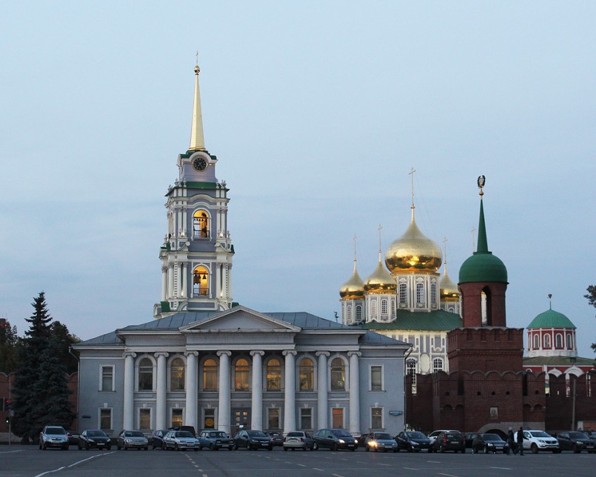Кремль, Тула (Тула, город, Тульская область). фасады, Вид на Кремль с площади Ленина