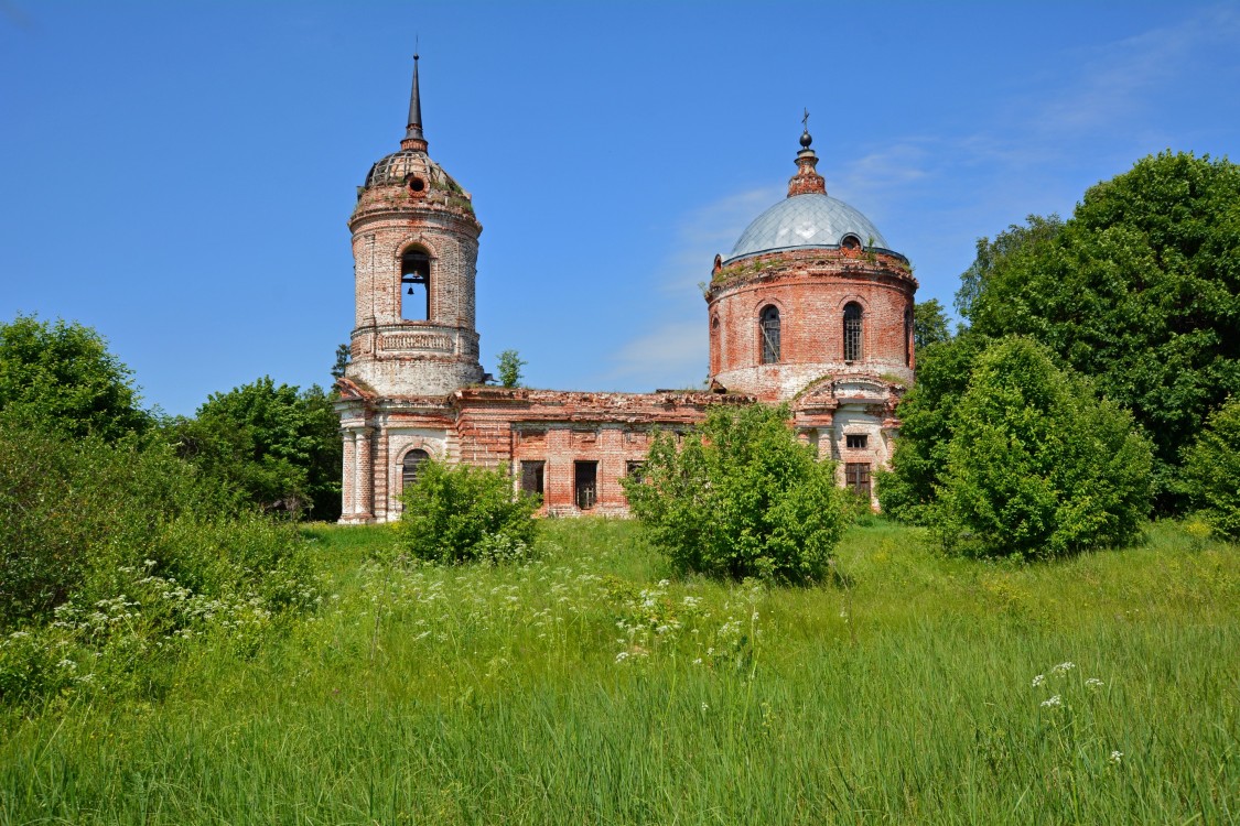 Акаево. Церковь Троицы Живоначальной. фасады, Вид с юга