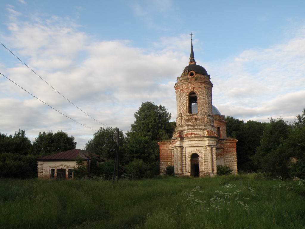 Церковь Троицы Живоначальной, Акаево (Ермишинский район, Рязанская область). фасады