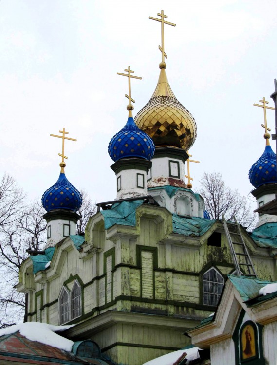 Церковь Николая Чудотворца, Некрасовка (Ермишинский район, Рязанская область). архитектурные детали, пятиглавие, вид с запада
