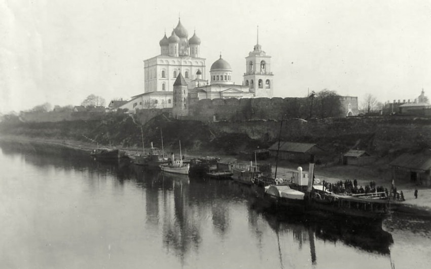 Кром, Псков (Псков, город, Псковская область). архивная фотография, С сайта http://andcvet.narod.ru/