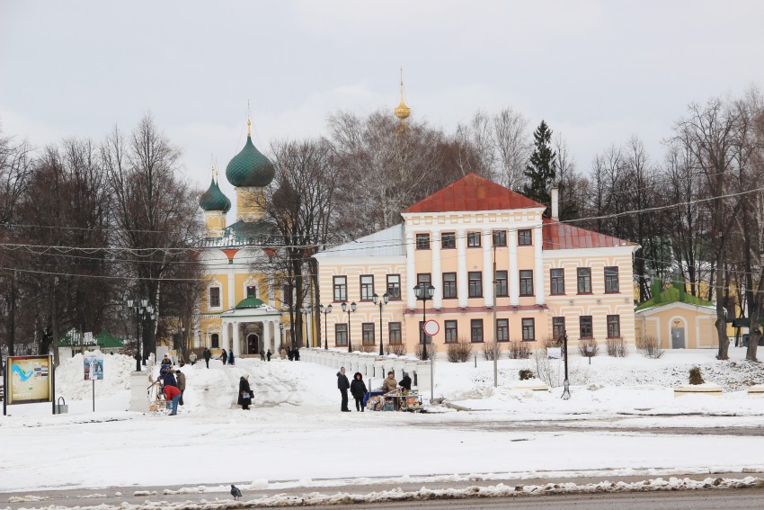 Углич. Кремль. общий вид в ландшафте