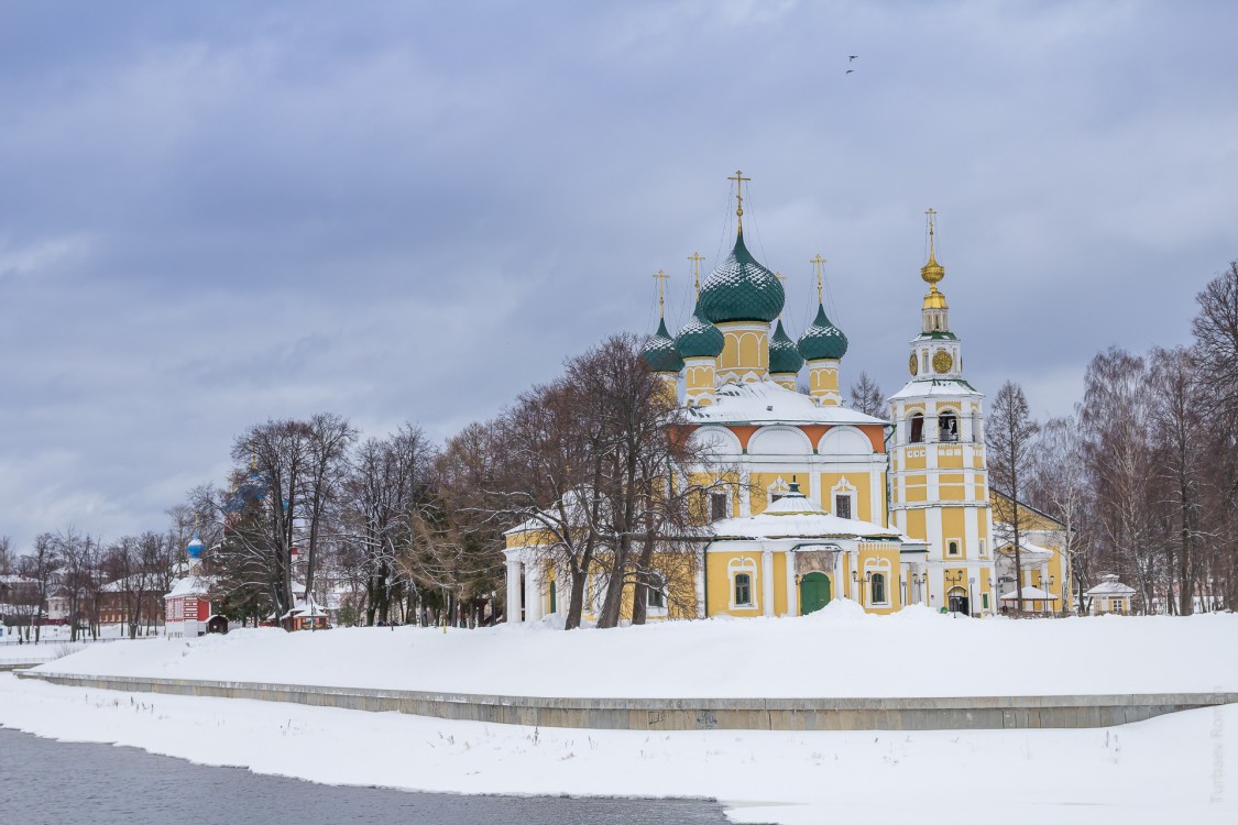 Углич. Кремль. фасады, Вид со смотровой площадки