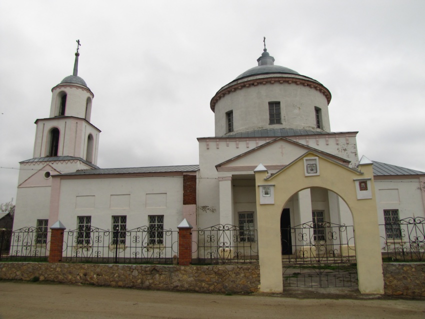 Голдино. Церковь Спаса Преображения. фасады