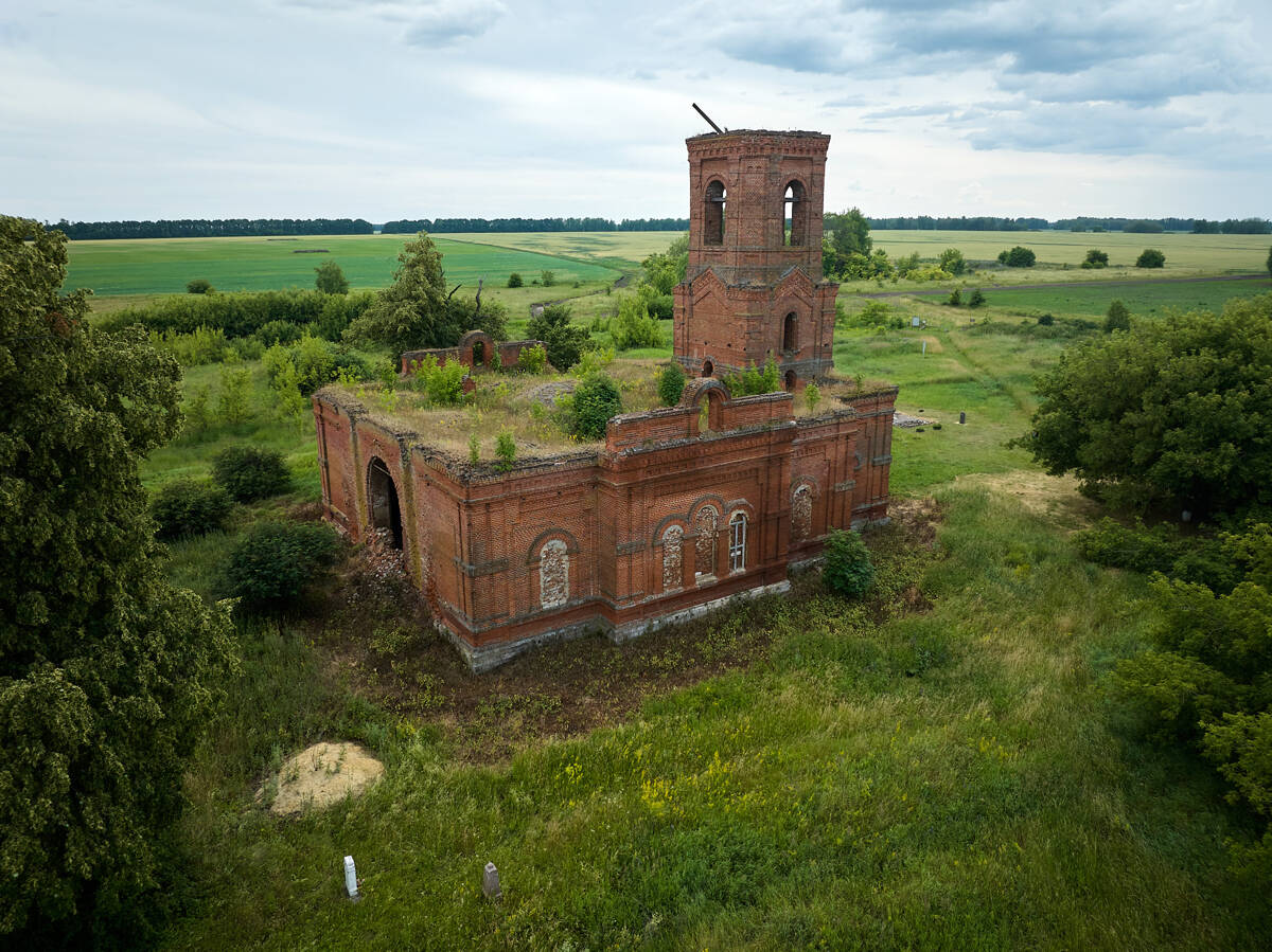 Кикино. Церковь иконы Божией Матери 