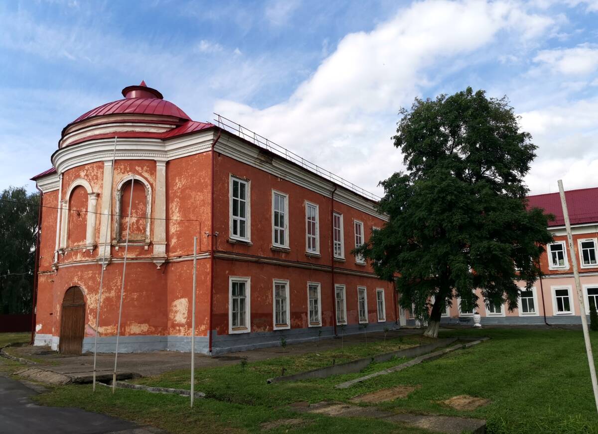 Домовая церковь Сергия Радонежского при бывшем реальном училище, Новозыбков (Новозыбковский район и г. Новозыбков, Брянская область). архитектурные детали
