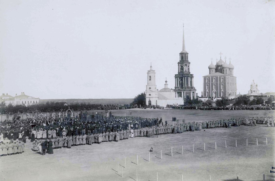 Рязань. Кремль. архивная фотография, Праздничное молебствие в день 800-летия города 21 сентября 1895 г.