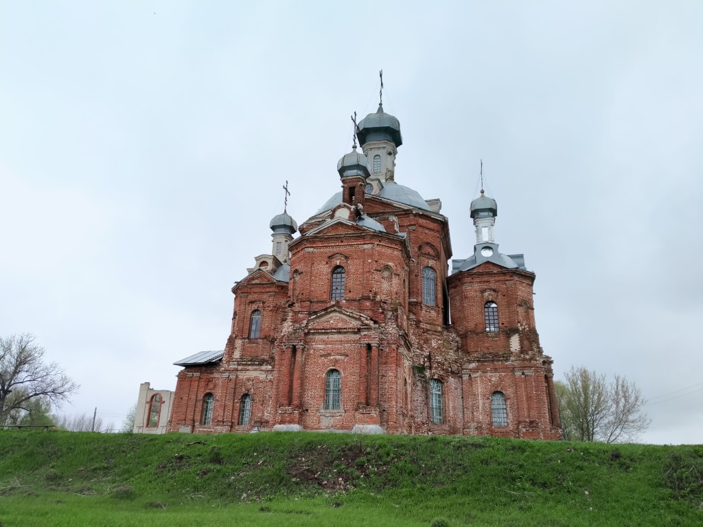 Покрово-Гагарино. Церковь Покрова Пресвятой Богородицы. фасады