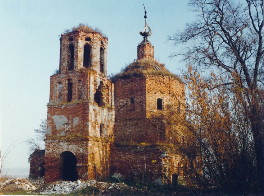 Струпна. Церковь Спаса Преображения. фасады