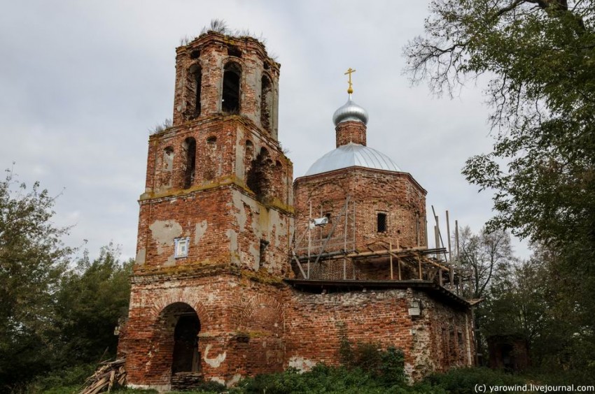 Церковь Преображения Господня, Струпна (Зарайский городской округ, Московская область). фасады