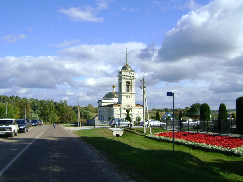 Церковь Рождества Пресвятой Богородицы, Завалье 1-е (Каширский городской округ, Московская область). общий вид в ландшафте, церковь Рождества Пресвятой Богородицы 