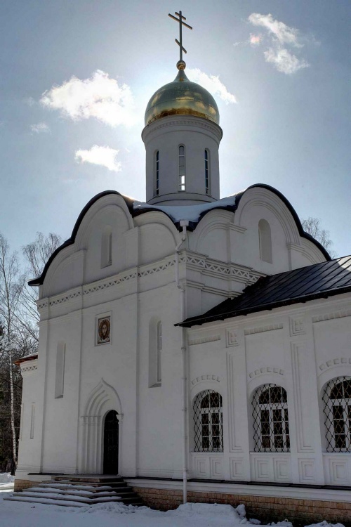 Церковь Новомучеников и исповедников Церкви Русской в Коммунарке, Коммунарка (Новомосковский административный округ (НАО), г. Москва). дополнительная информация