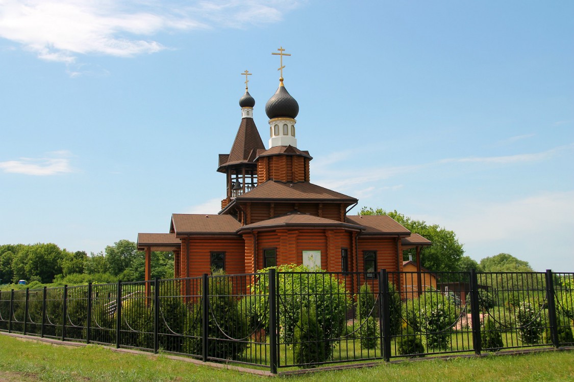 Федосеевка. Церковь Покрова Пресвятой Богородицы. фасады