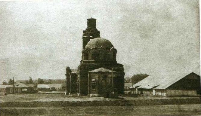 Церковь Троицы Живоначальной, Малинки (Данковский район, Липецкая область). архивная фотография, источник: Храмы и монастыри Липецкой и Елецкой епархии. Данковский район. Год: 2011, Автор: А.Клоков, А.Найденов.