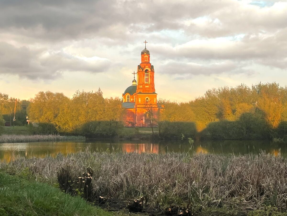 Церковь Троицы Живоначальной, Малинки (Данковский район, Липецкая область). общий вид в ландшафте