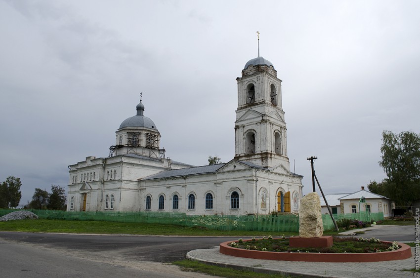 Церковь Троицы Живоначальной, Большой Хомутец (Добровский район, Липецкая область). фасады, фото сайта rustemple.narod.ru