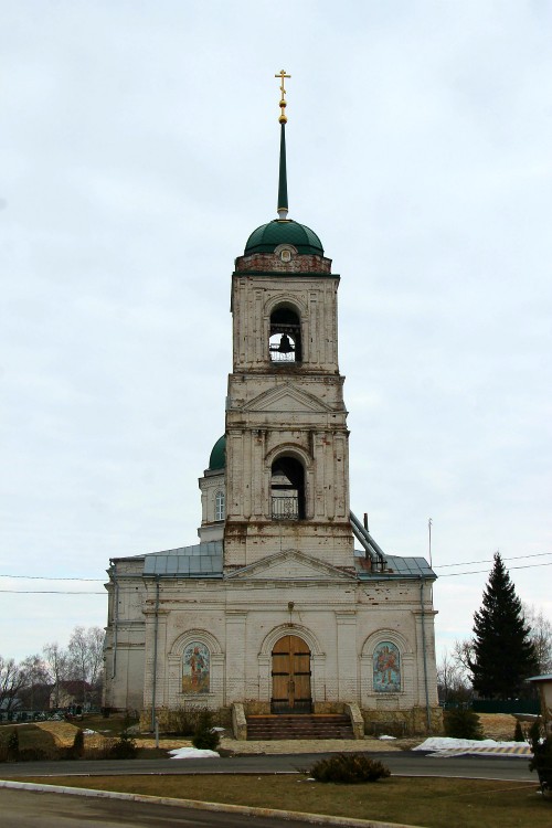 Большой Хомутец. Церковь Троицы Живоначальной. фасады