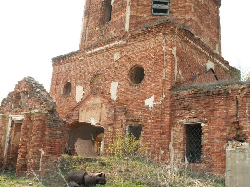Церковь Михаила Архангела, Петровское (Измалковский район, Липецкая область). архитектурные детали, Фрагмент южного фасада