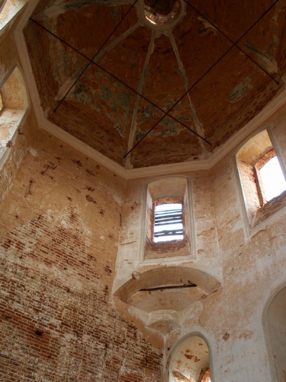 Церковь Михаила Архангела, Петровское (Измалковский район, Липецкая область). интерьер и убранство, Интерьер храма