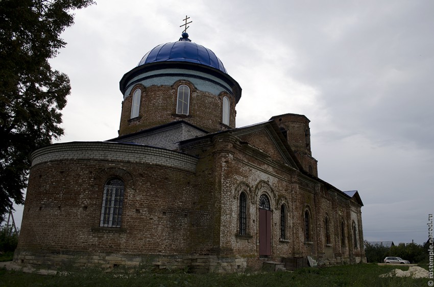 Церковь Михаила Архангела, Чечёры (Добровский район, Липецкая область). общий вид в ландшафте, фото сайта rustemple.narod.ru