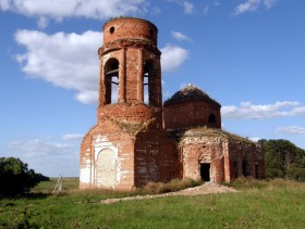 Рогатово. Церковь Троицы Живоначальной