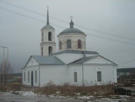 Гнилуша. Церковь Троицы Живоначальной