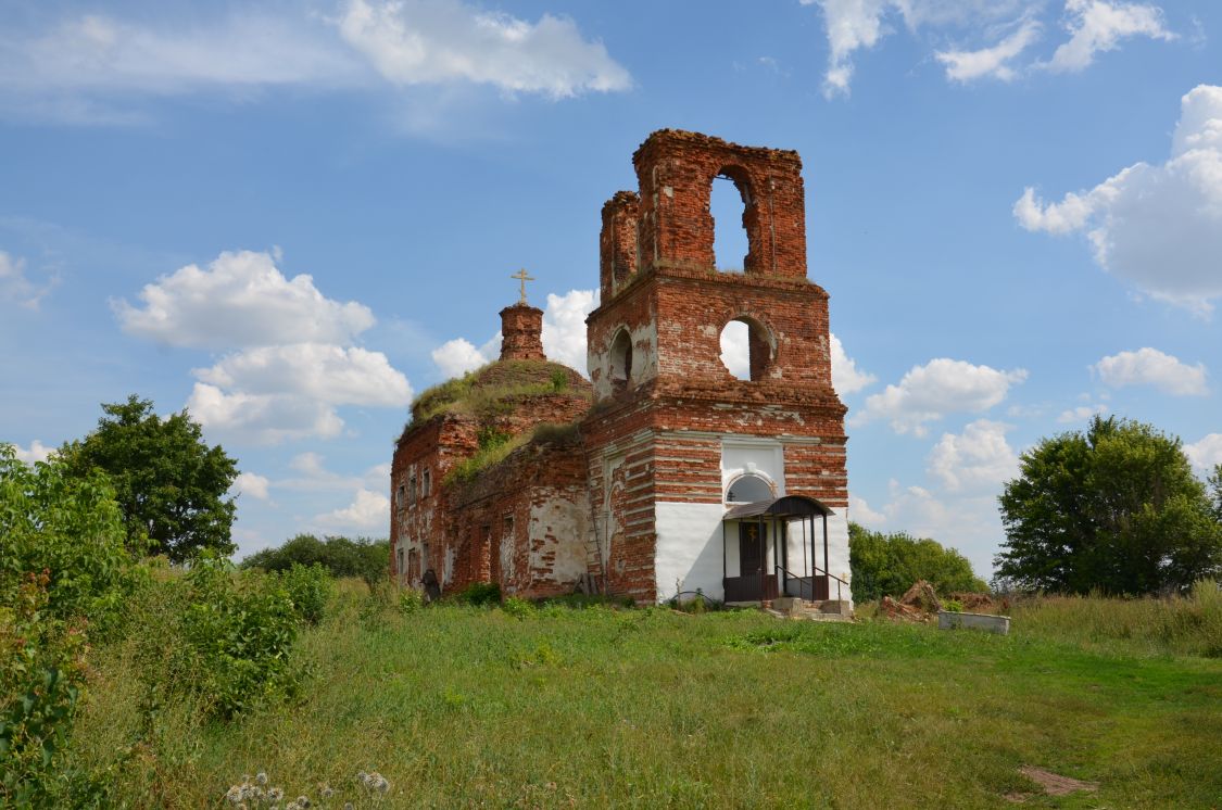 Церковь Петра и Павла, Пожарово (Измалковский район, Липецкая область). общий вид в ландшафте
