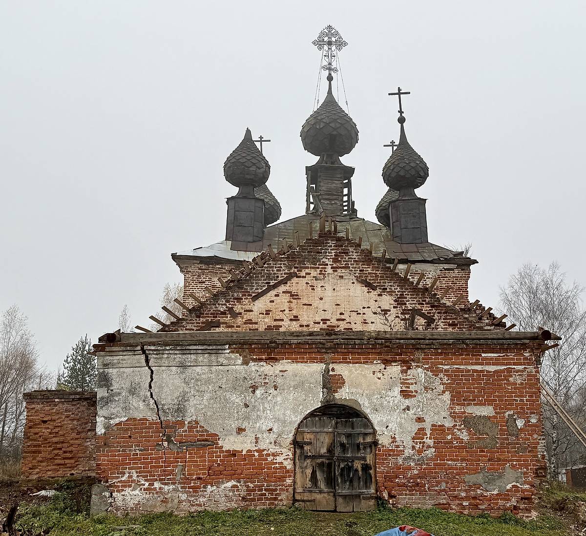Вид с запада, фасады. Церковь Казанской иконы Божией Матери, Вышеславское (Гаврилов-Ямский район, Ярославская область)