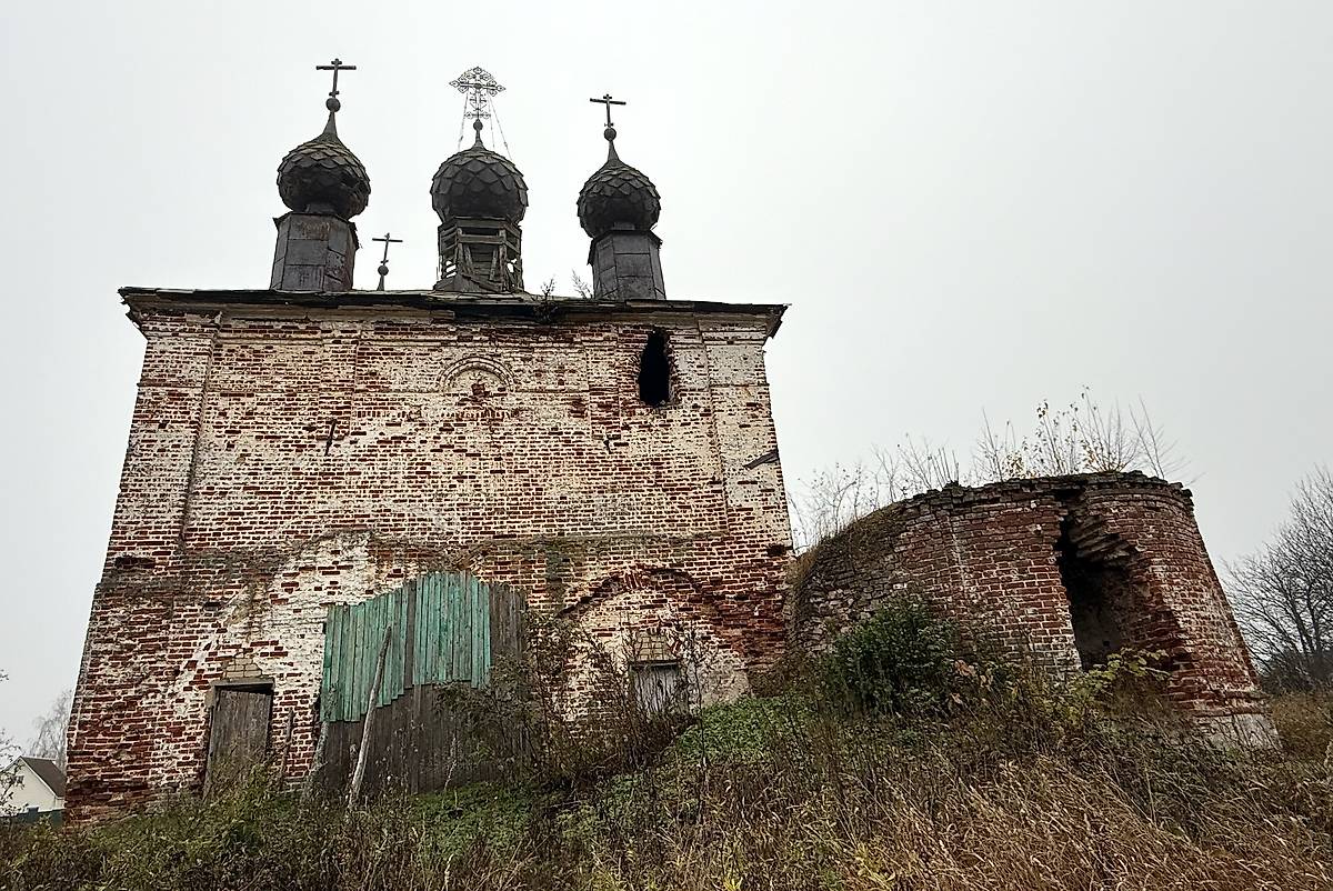 Вид с востока, фасады. Церковь Казанской иконы Божией Матери, Вышеславское (Гаврилов-Ямский район, Ярославская область)