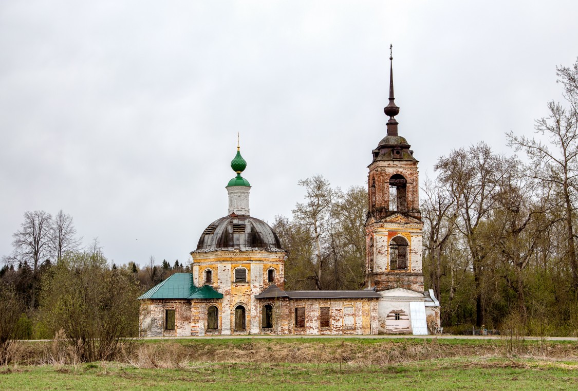 Церковь Троицы Живоначальной, Павлухино (Ярославский район, Ярославская область). фасады