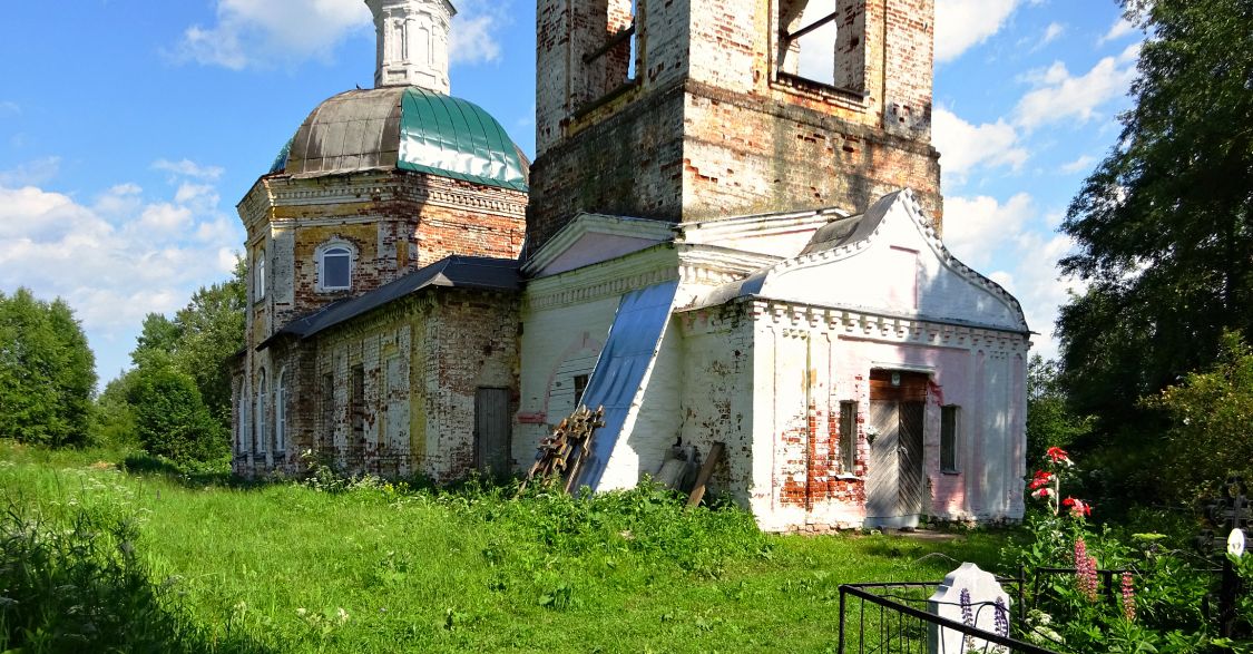 Церковь Троицы Живоначальной, Павлухино (Ярославский район, Ярославская область). архитектурные детали