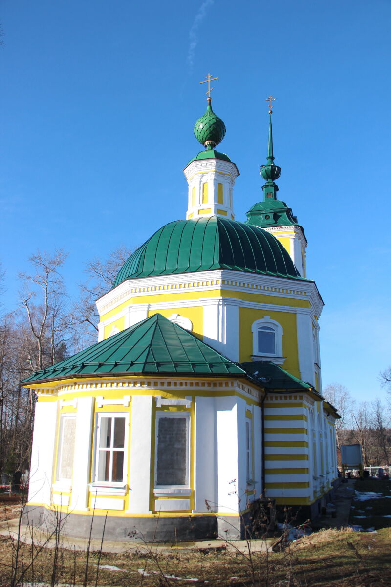 Церковь Троицы Живоначальной, Павлухино (Ярославский район, Ярославская область). фасады
